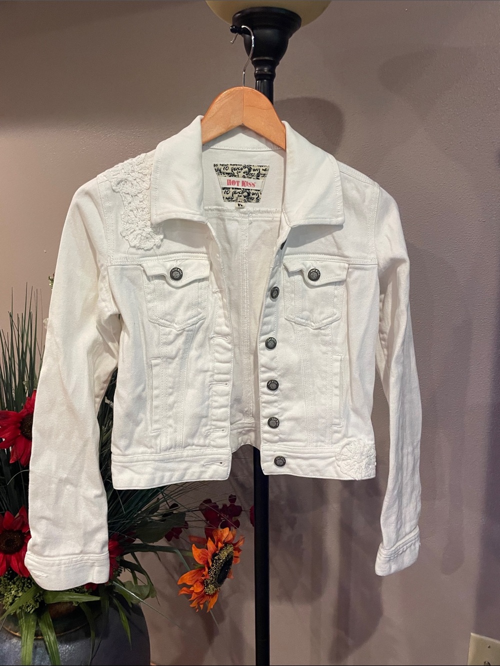 Hot Kiss White Embroidered Crop Denim Jacket